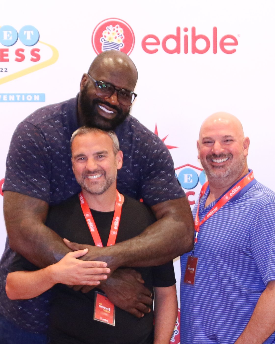 Ron Taylor with Shaquille O'Neal at the 2022 Edible convention